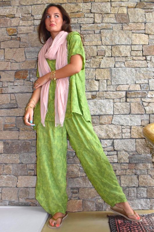 Lalli Damask Asymmetric Panel Top Olive